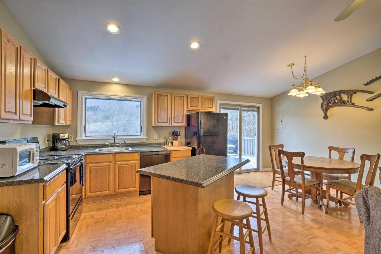 Quiet Catskills Getaway With Deck And Mtn Views New Kingston Ngoại thất bức ảnh