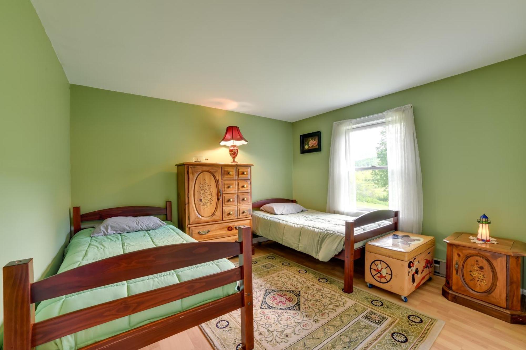 Quiet Catskills Getaway With Deck And Mtn Views New Kingston Ngoại thất bức ảnh