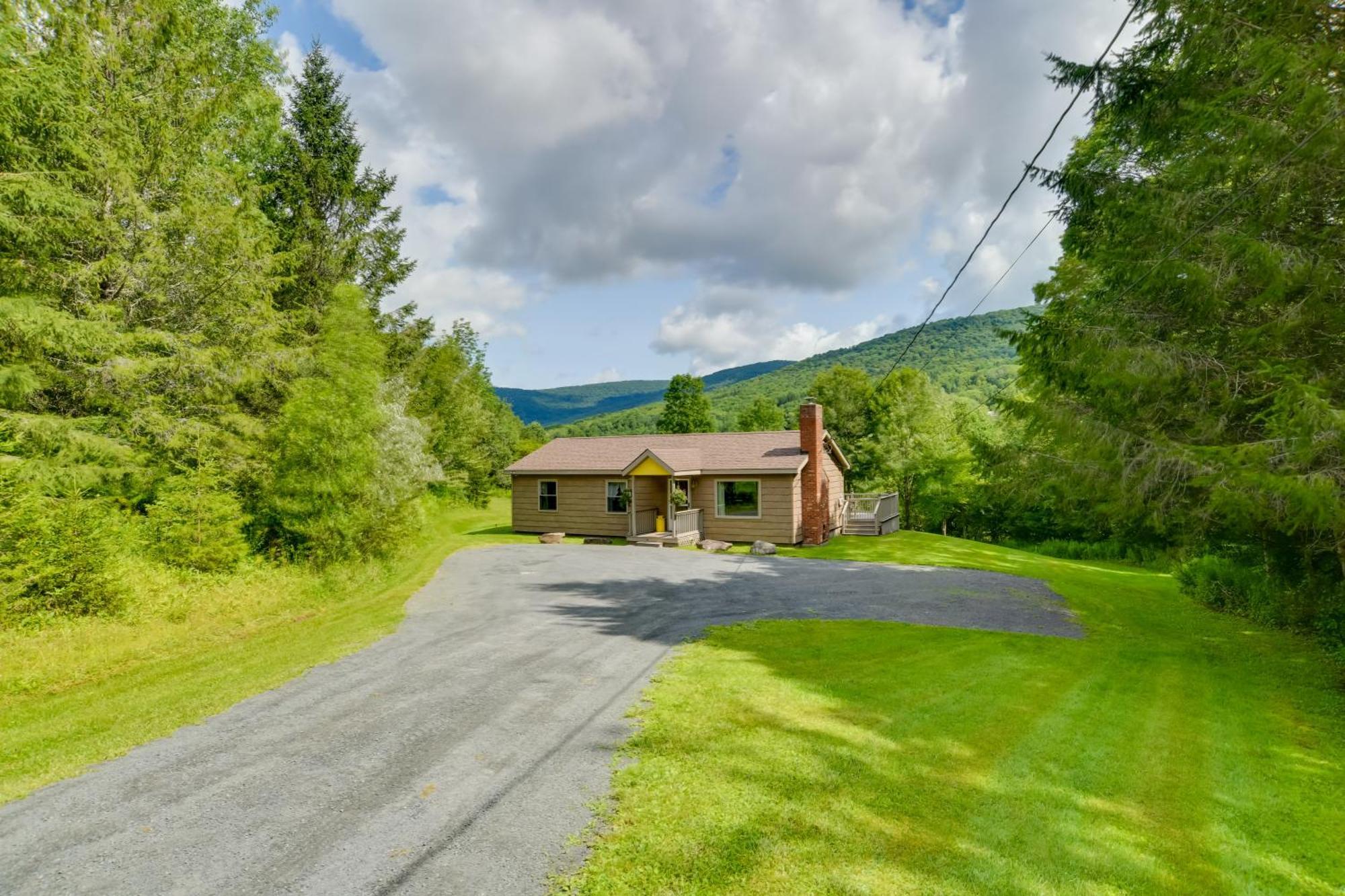 Quiet Catskills Getaway With Deck And Mtn Views New Kingston Ngoại thất bức ảnh